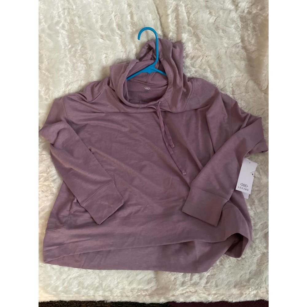 Nwt  legend hoodie. Size L